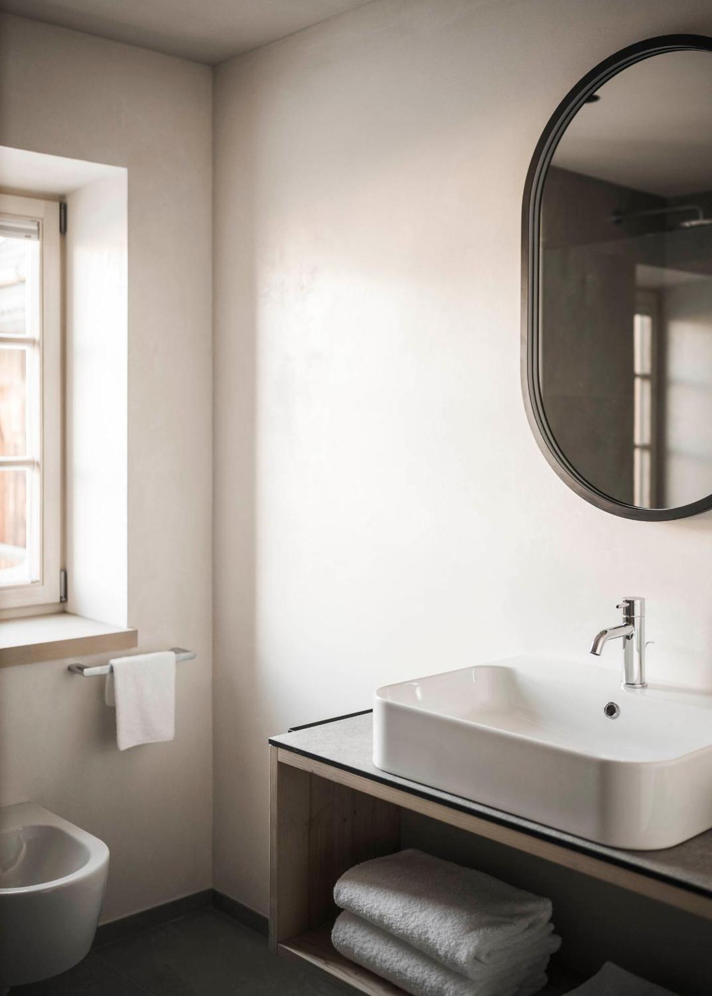 Hofergut Suites & Apartments Riscone Pokoj fotografie